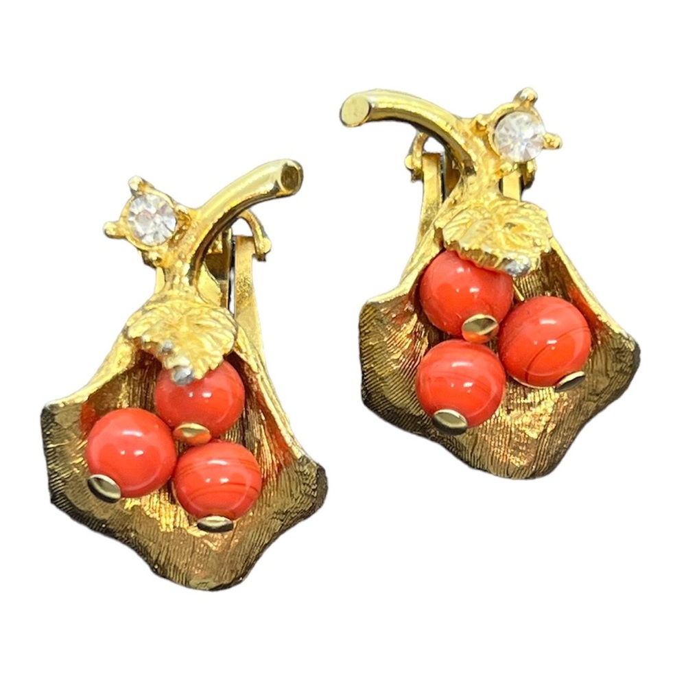 BENEDIKT NY signed gold tone clip on flower earrings rhinestone & beads vintage